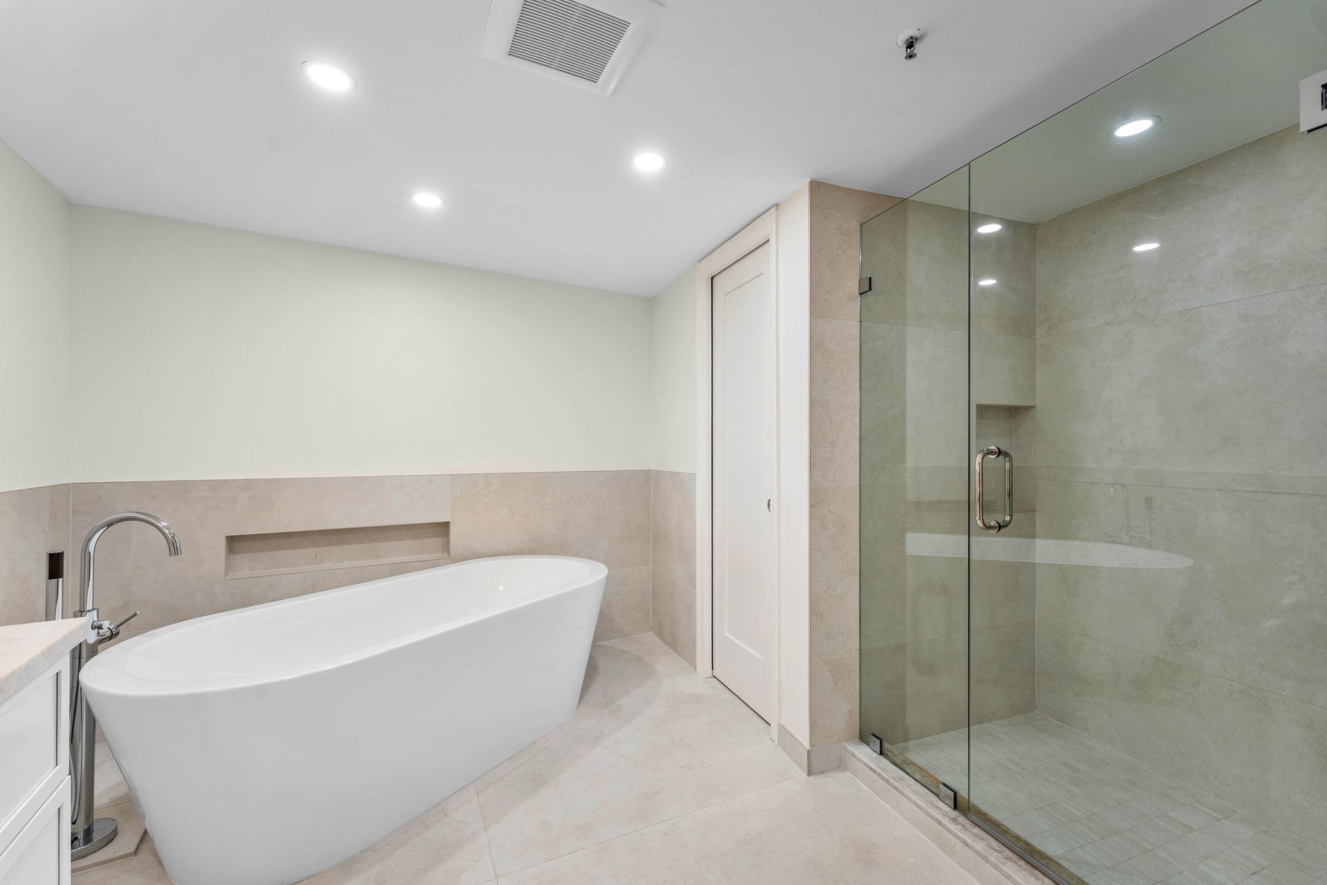 3360 South Ocean Unit 1DI photo 15