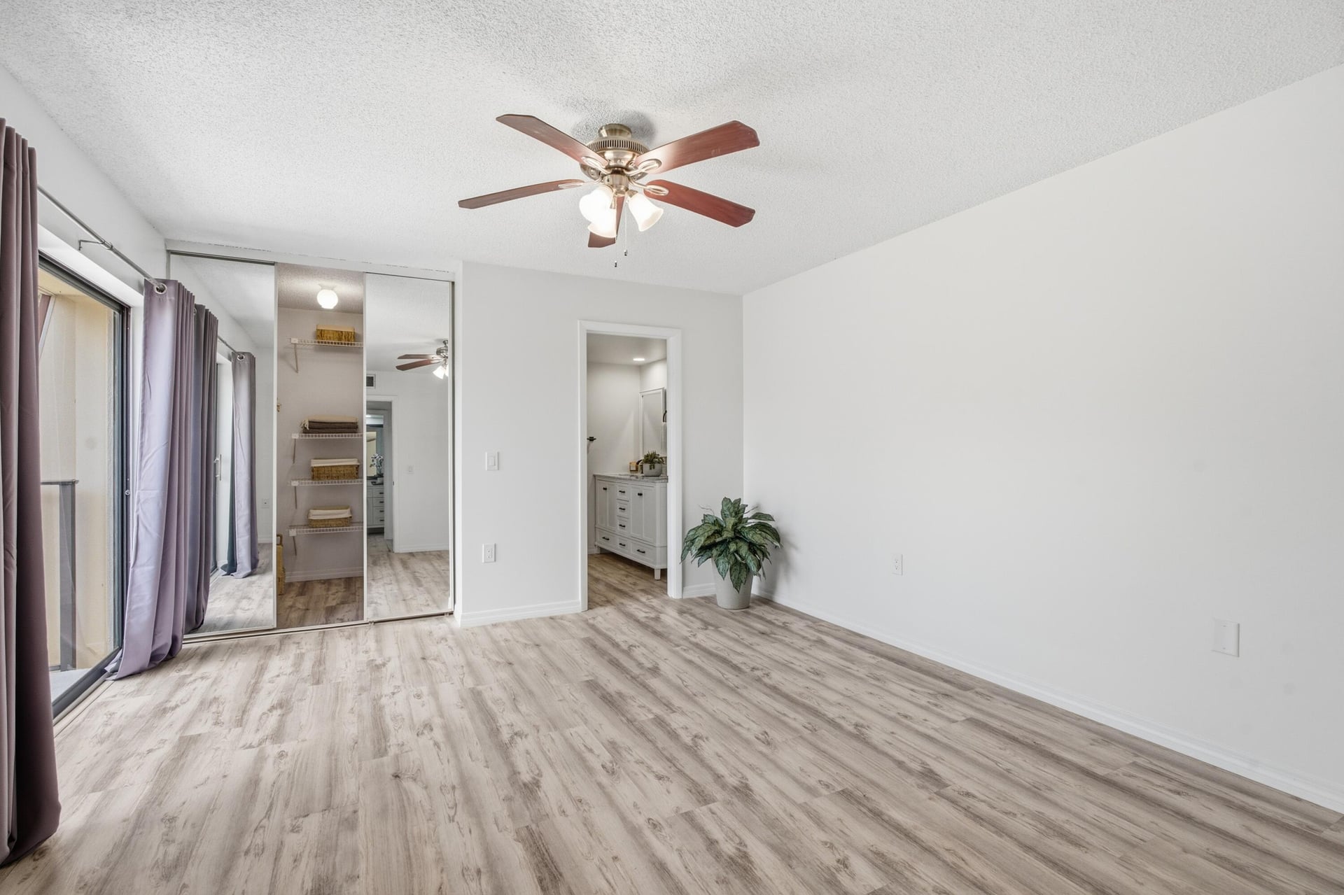 Residence photo 15