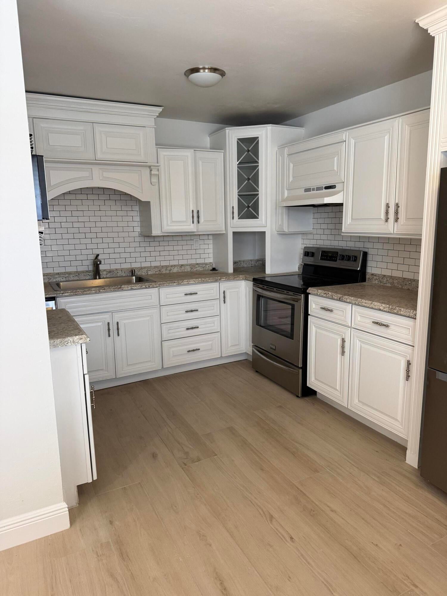  Unit 46 photo 6