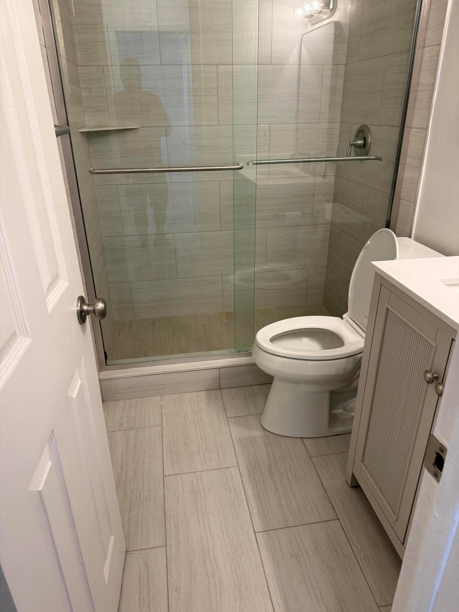  Unit 46 photo 15