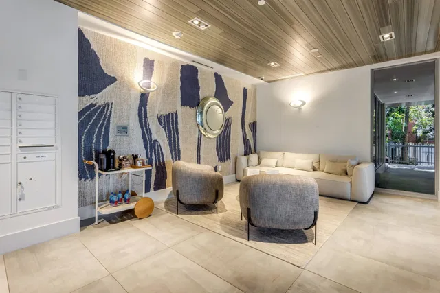 1625 Ocean Unit 11 photo 8