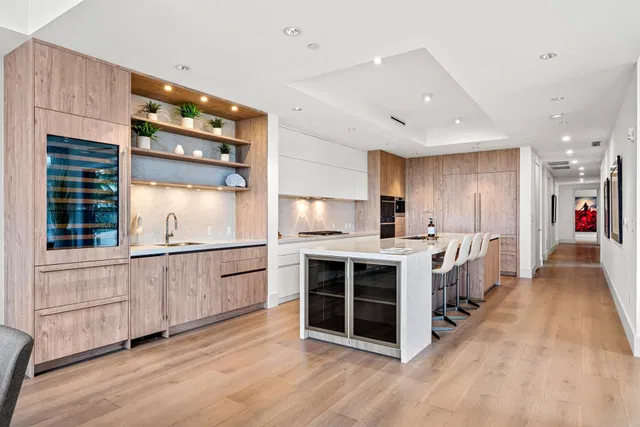 1625 Ocean Unit 11 photo 21