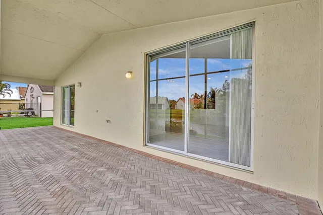  Residence photo 46