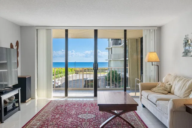 South Palm Beach Unit D-301 photo 3