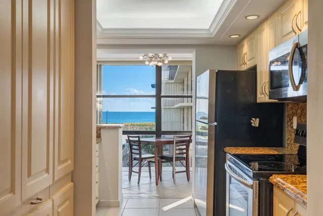 South Palm Beach Unit D-301 photo 15