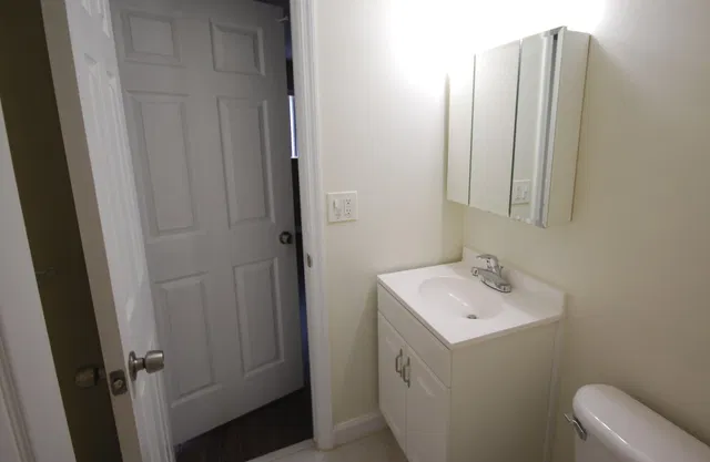  Unit C34 photo 9