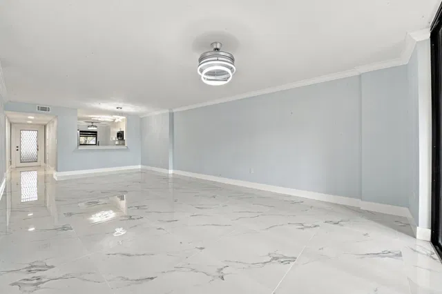  Unit 105 photo 15