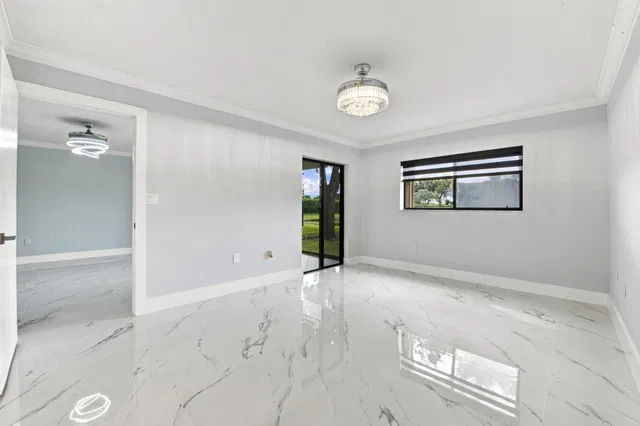  Unit 105 photo 17
