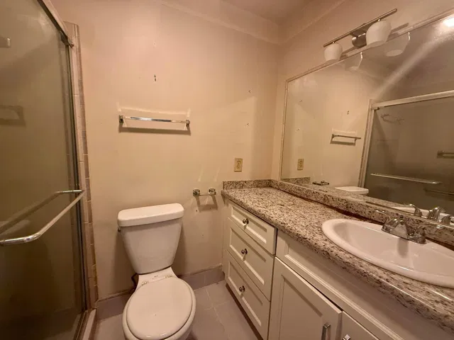 Unit A photo 9