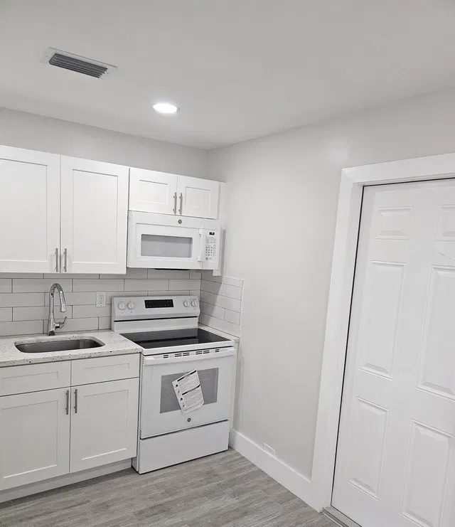  Residence photo 4