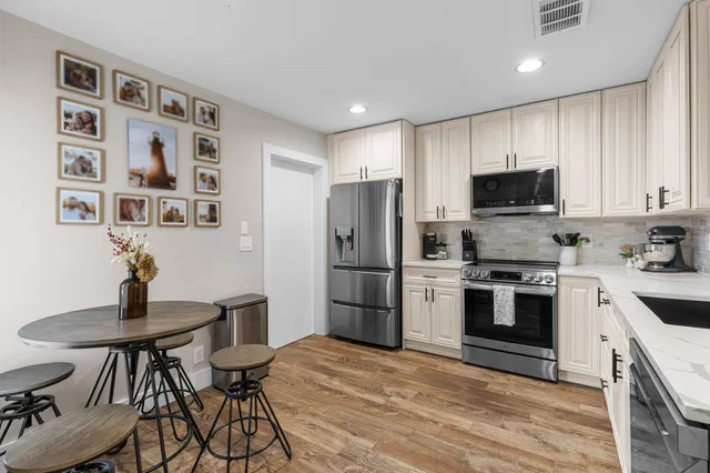 Residence photo 14