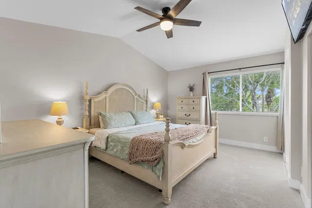 Residence photo 17