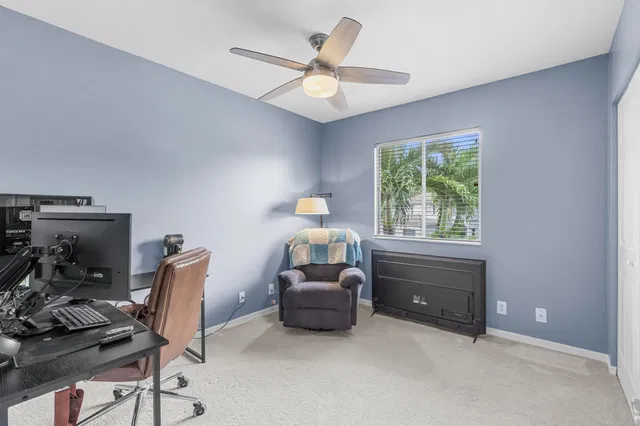 Residence photo 23