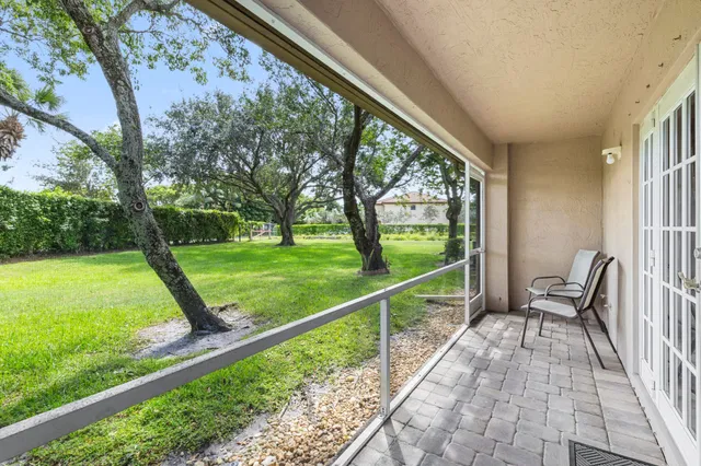 Residence photo 35