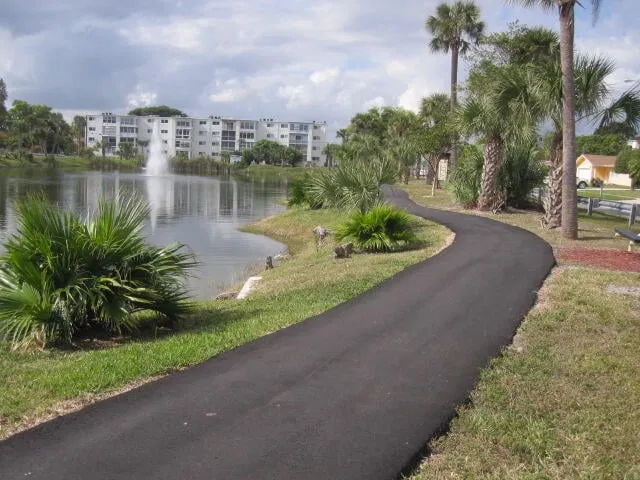 Unit 123 photo 15