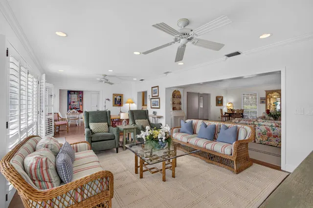  Residence photo 17