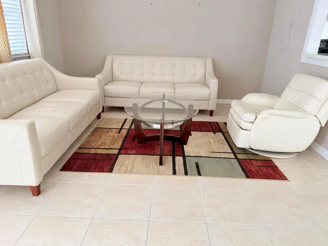 Residence photo 5