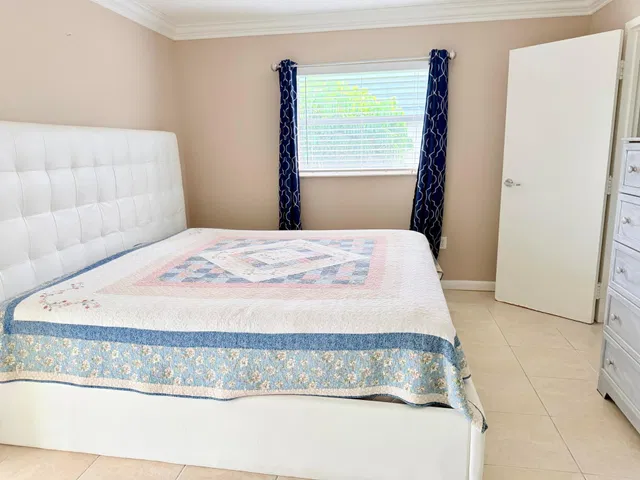 Residence photo 10