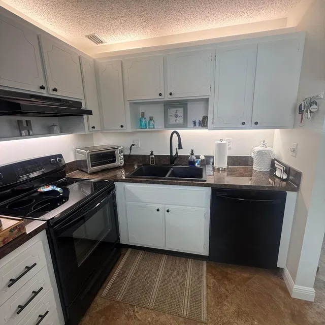 Unit 2009 photo 8