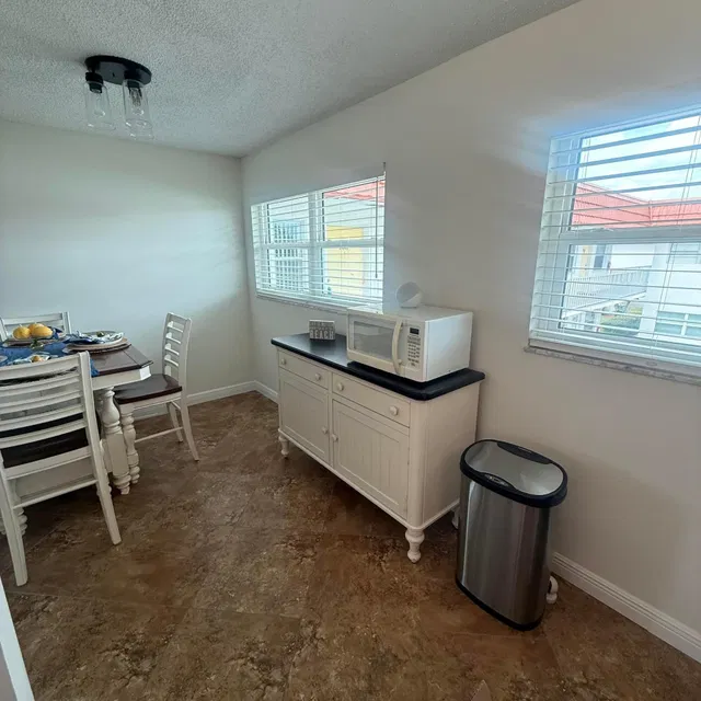 Unit 2009 photo 27
