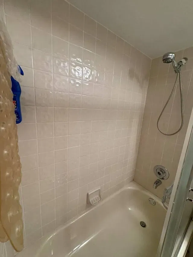 Unit B photo 33