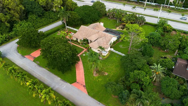 Residence photo 5