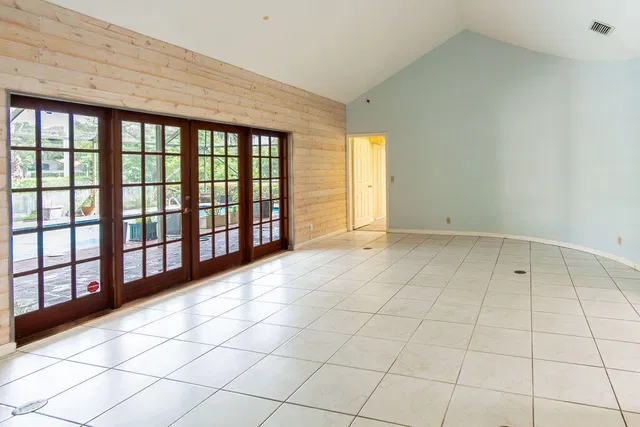 Residence photo 10