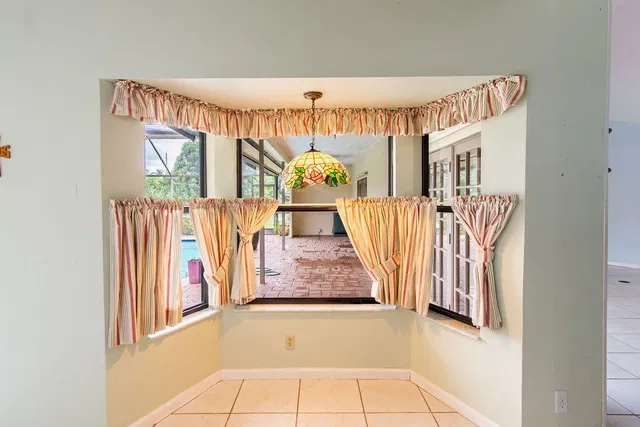Residence photo 18