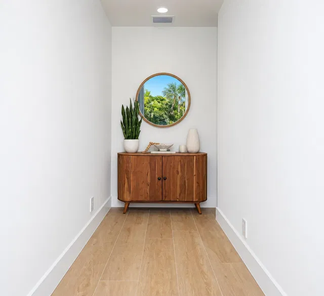 Residence photo 25