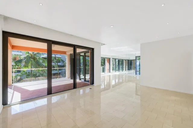 In-Town Palm Beach Unit S32 photo 15