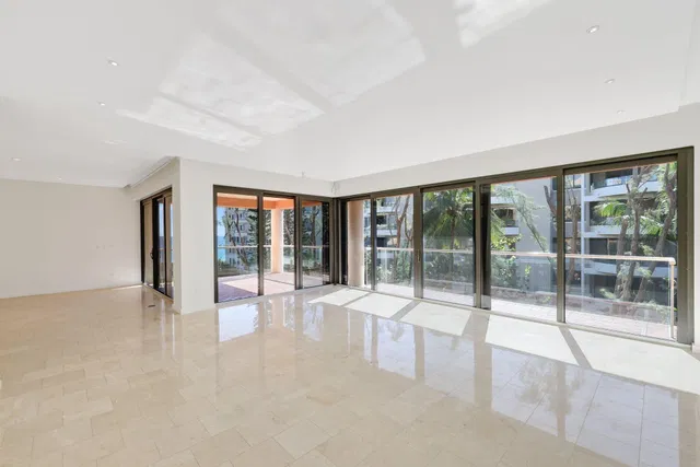 In-Town Palm Beach Unit S32 photo 17