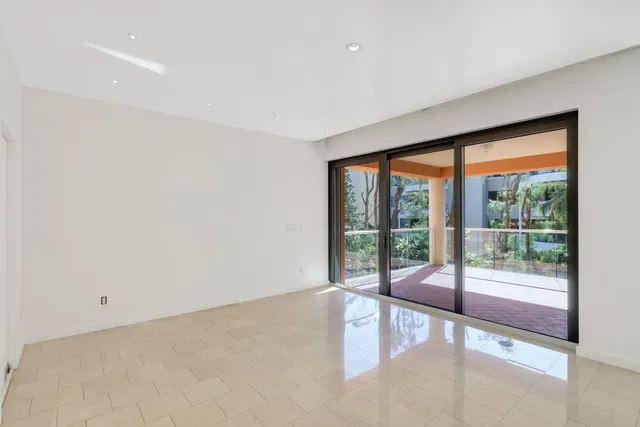 In-Town Palm Beach Unit S32 photo 24