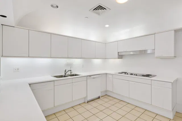 In-Town Palm Beach Unit S32 photo 30