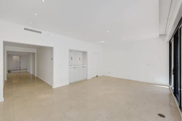 In-Town Palm Beach Unit S32 photo 35