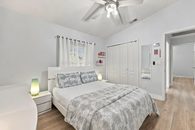 Residence photo 31