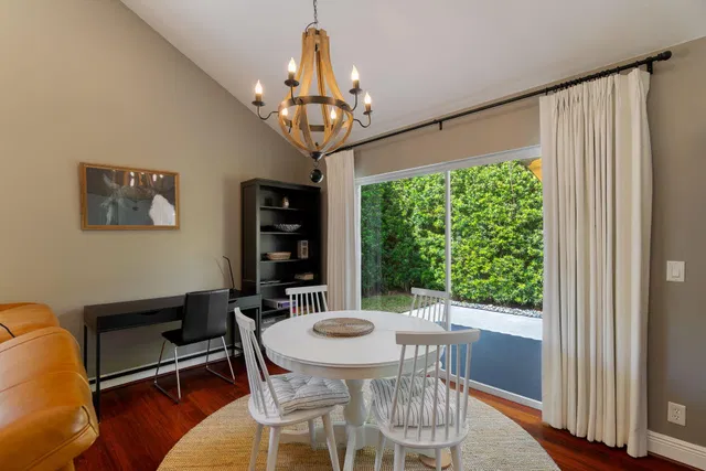 Residence photo 24
