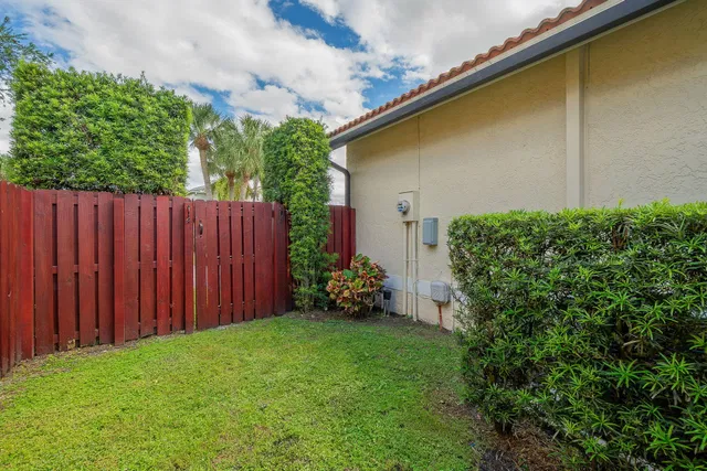 Residence photo 30