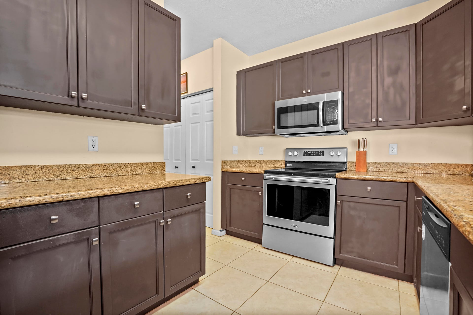 Residence photo 10