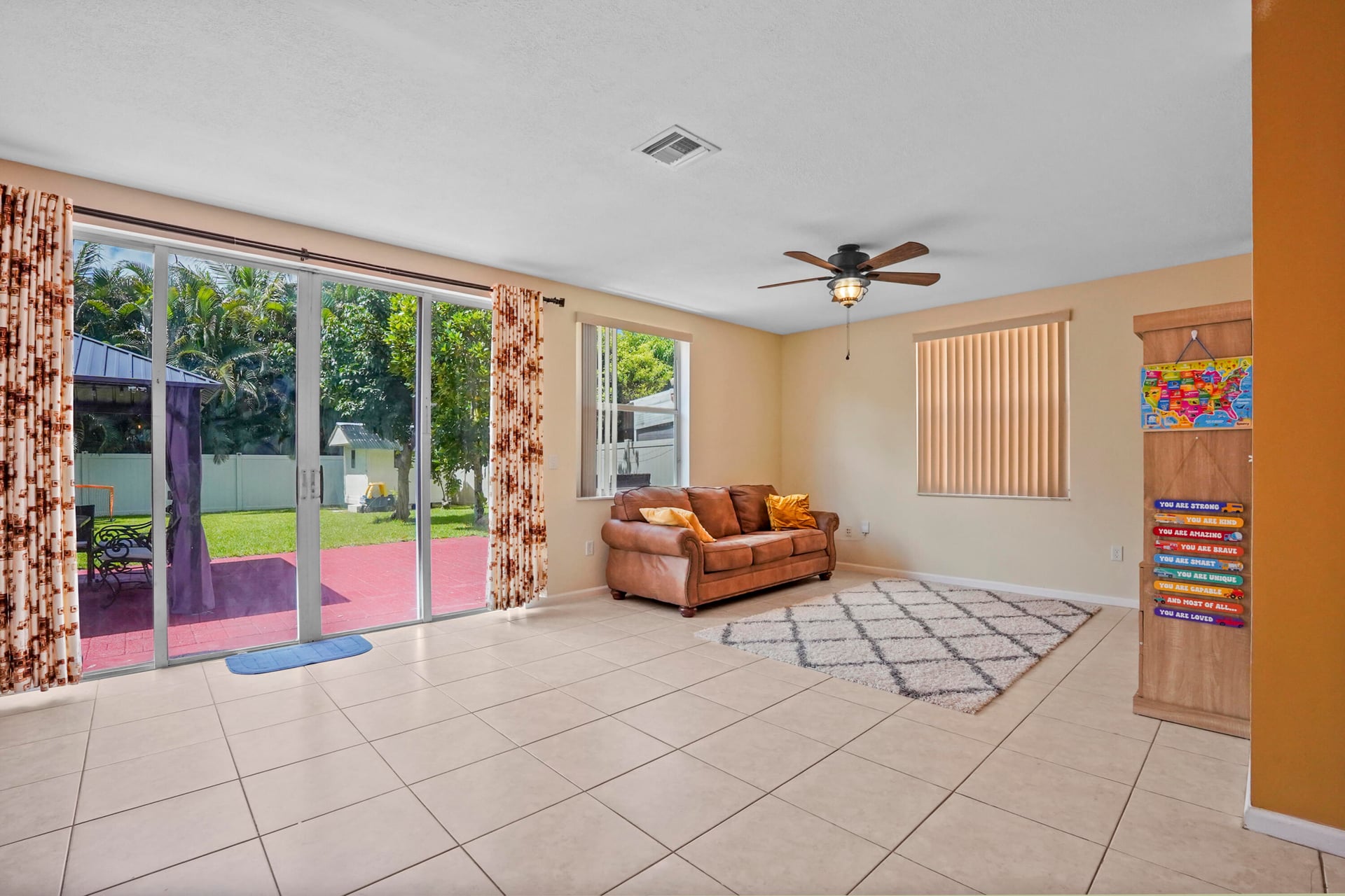 Residence photo 16