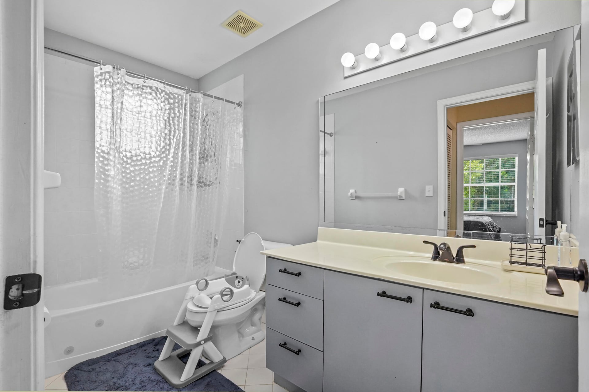 Residence photo 25