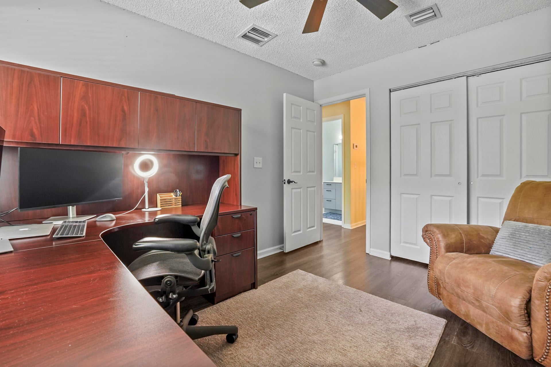 Residence photo 28