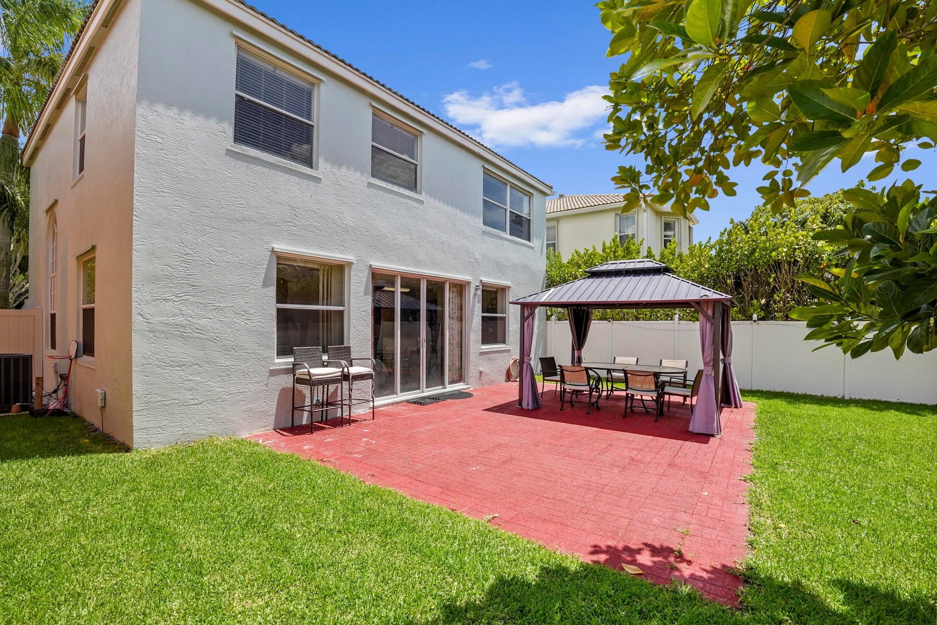 Residence photo 38