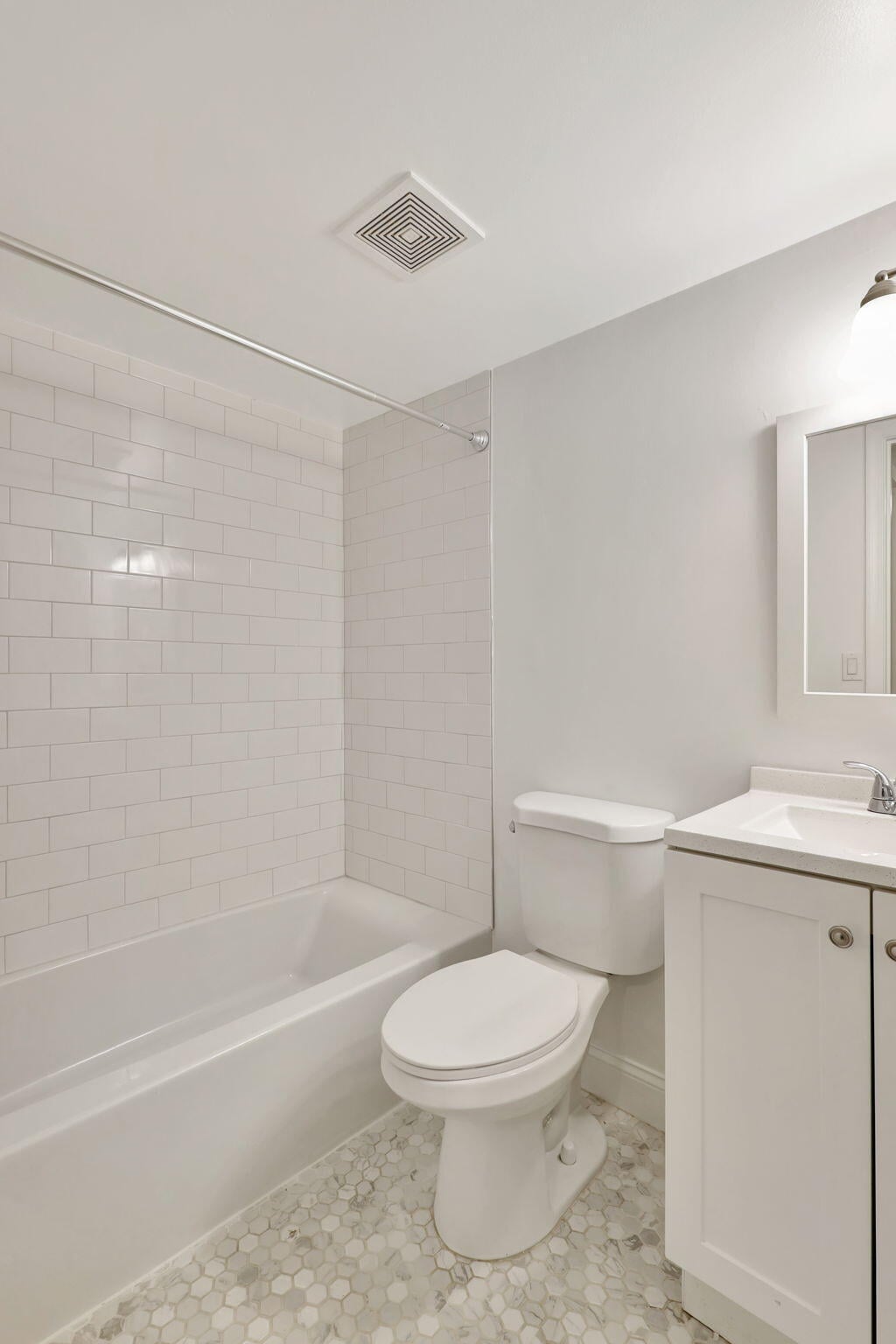 Unit N123 photo 9