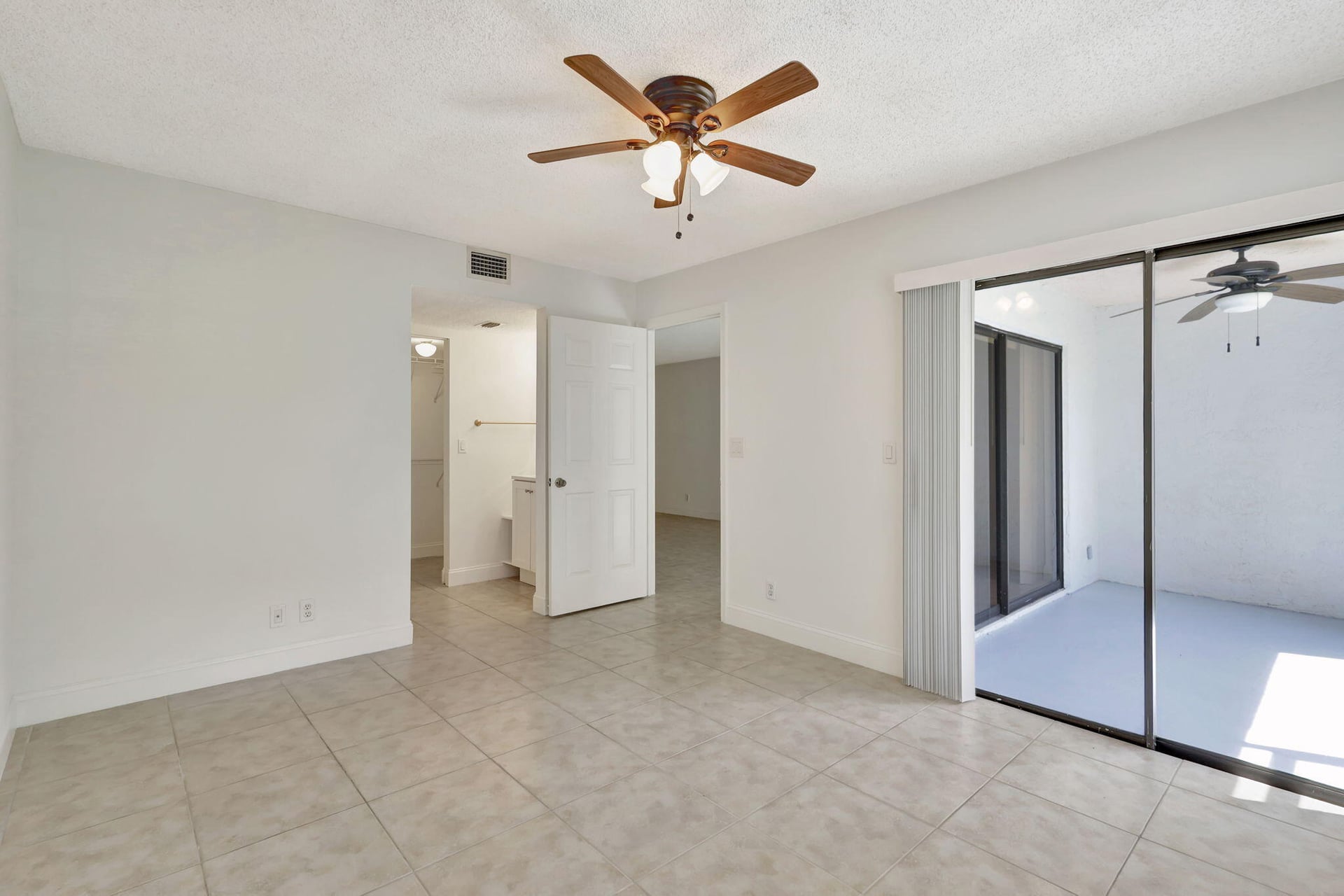 Unit N123 photo 15