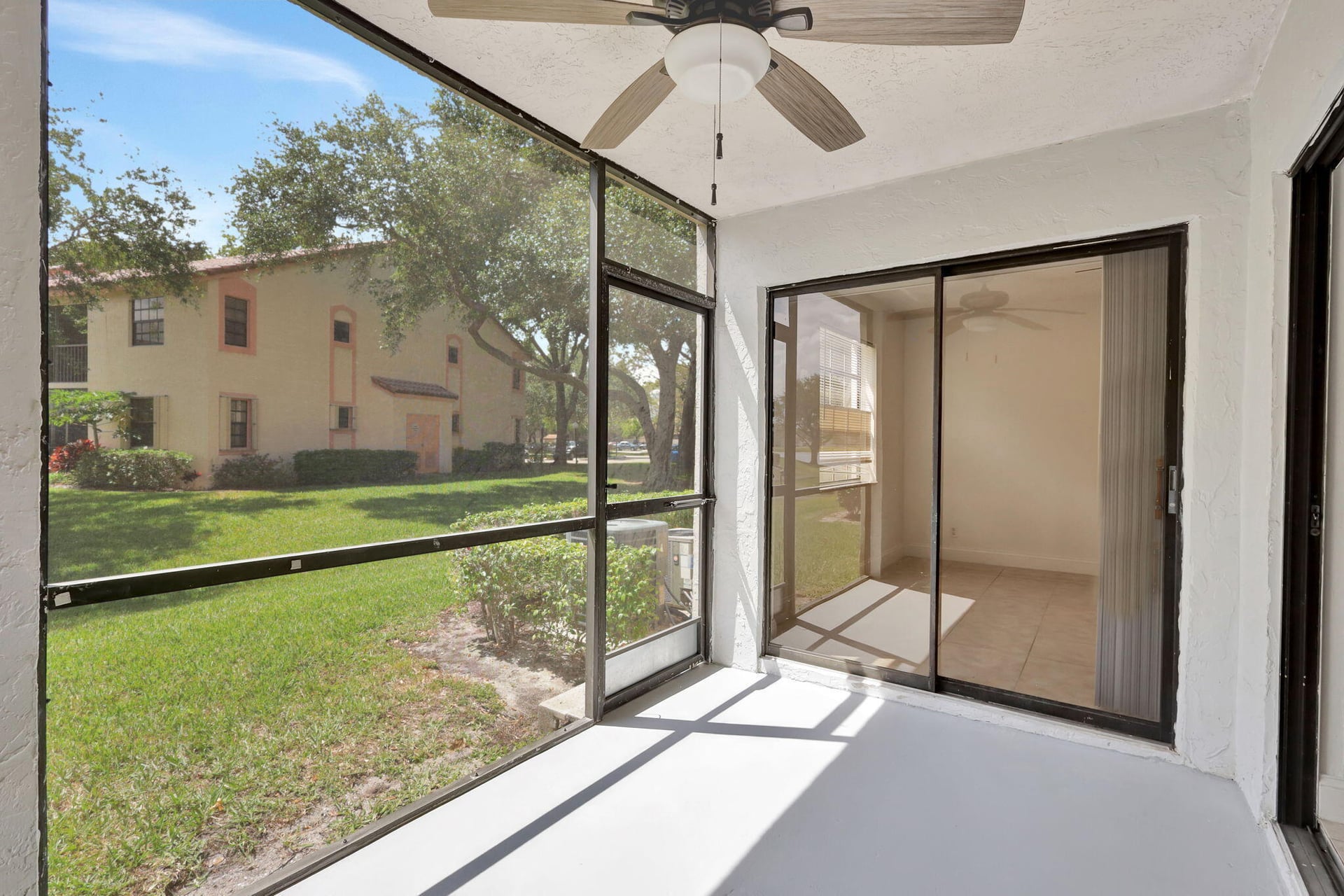 Unit N123 photo 21