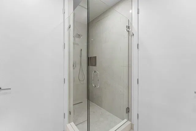 Nautilus 220 Unit 1817 photo 13