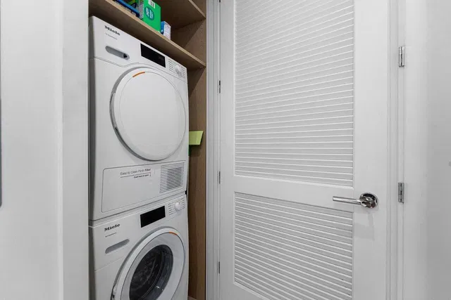 Nautilus 220 Unit 1817 photo 25