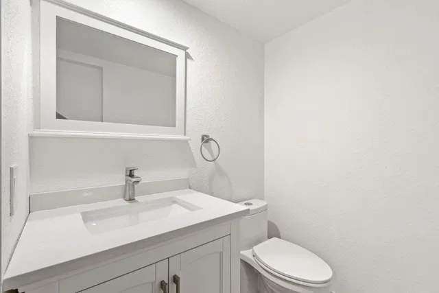 Unit 22C photo 20