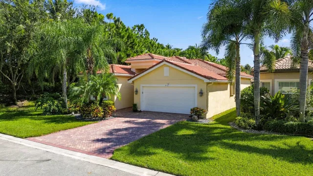 Residence photo 2