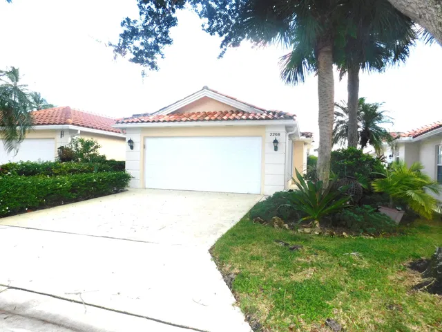 Residence photo 2